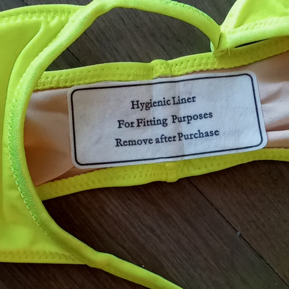 Neon Bikini - Picture 6 of 8